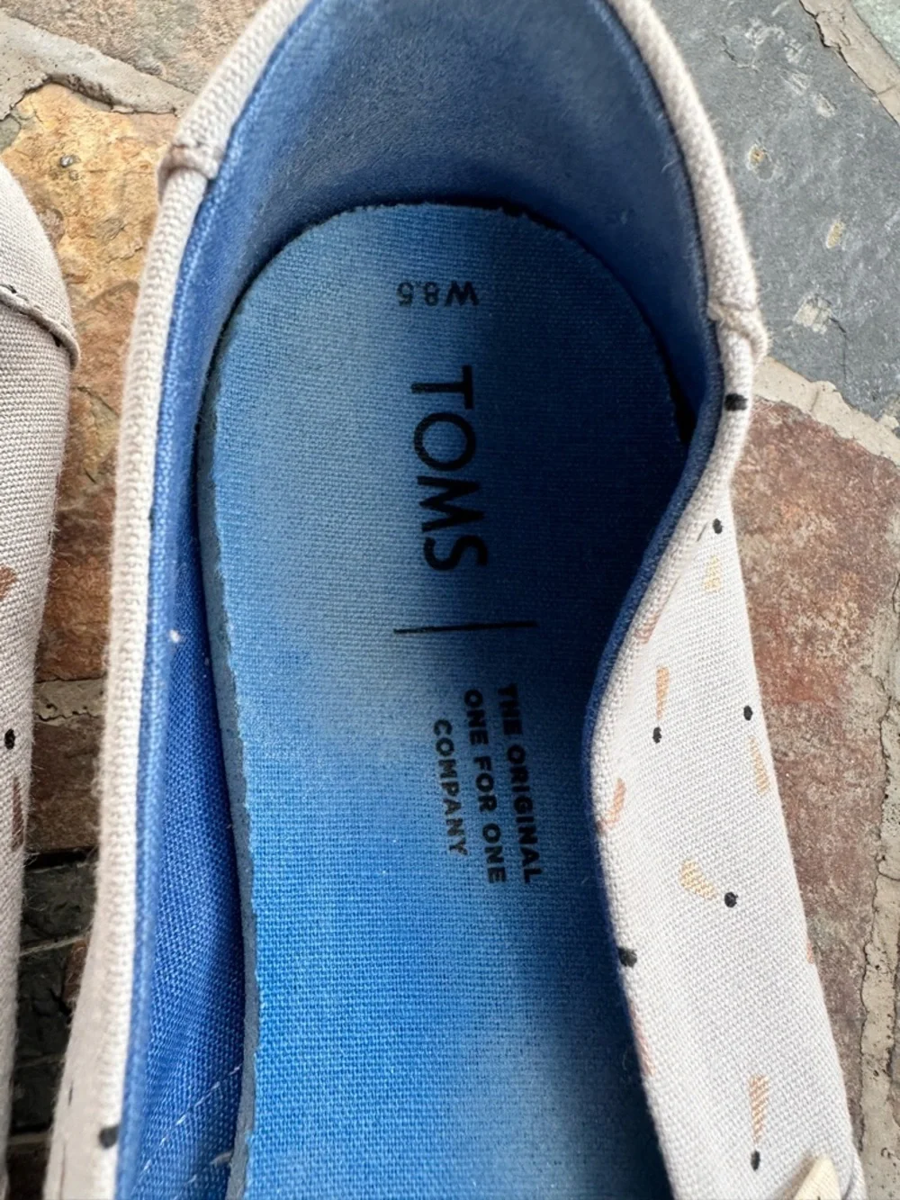 TOMS Slip-On canvas shoes in baby blue size 8.5 - Picture 4 of 8